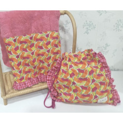 Toalla y mochila estampado...
